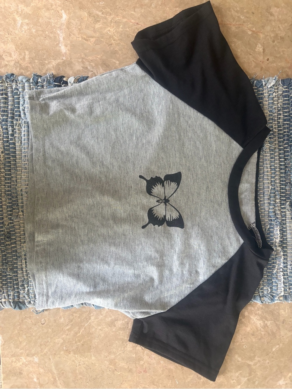 Butterfly Graphic Crop Top - Gray & Black
